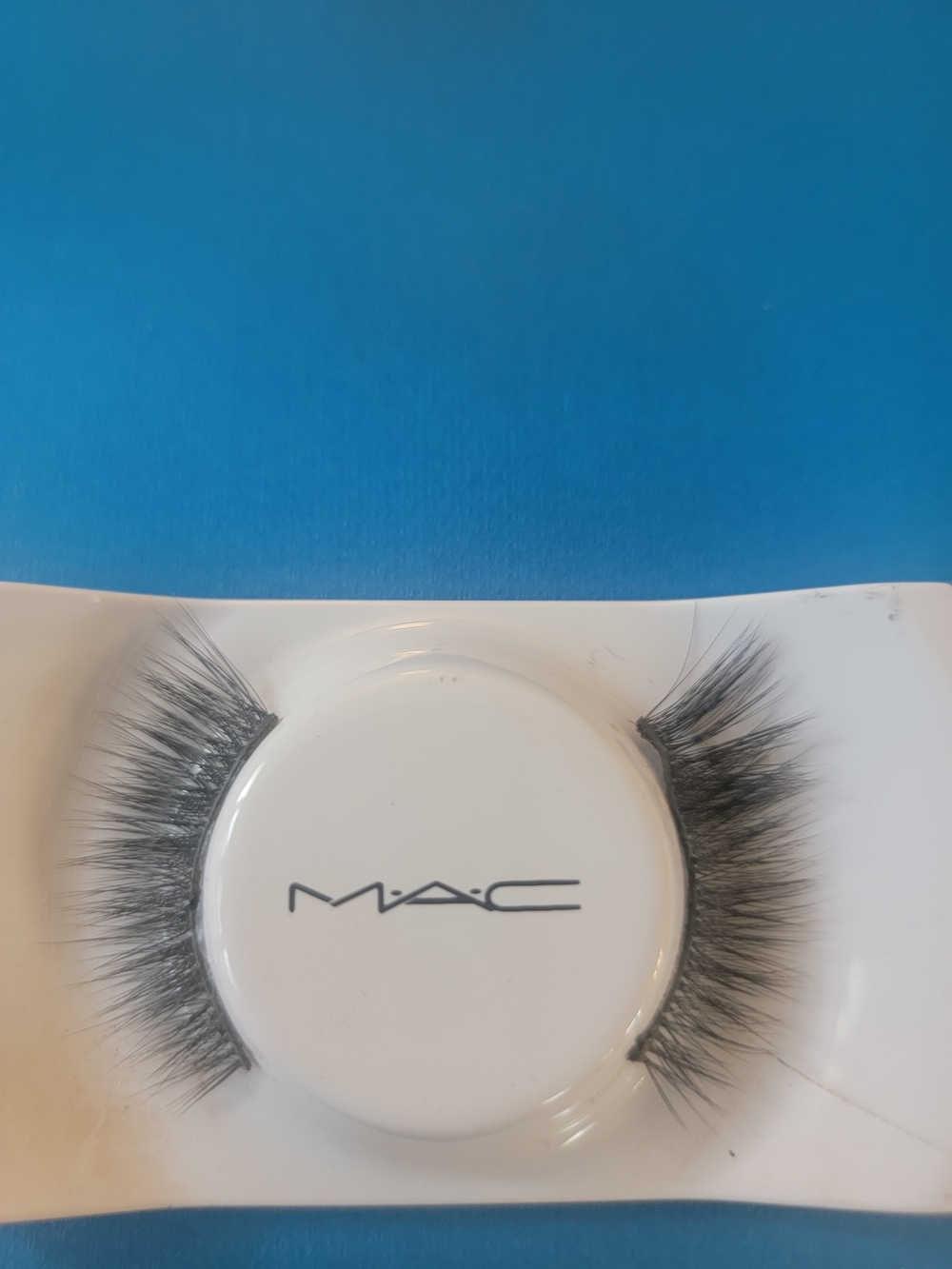 MAC Cosmetics Black Wispy False Eyelashes - Flared Volume